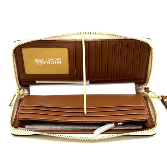 Michael Kors Large Travel Continental Wallet Wristlet Vanilla/Brown - Picture 7 of 9
